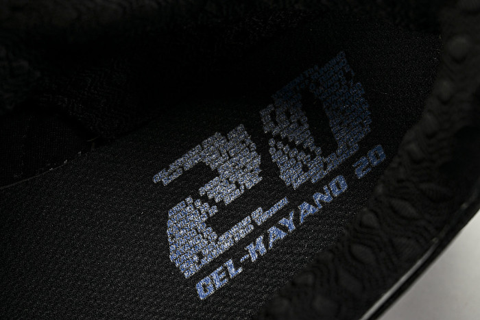 1203A388-001 GEL-KAYANO 20 BLACK/PURE SILVER