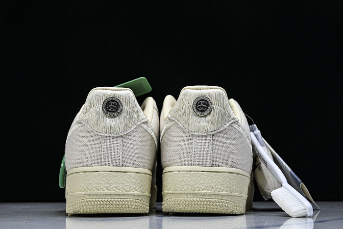 CZ9084-200 AIR FORCE 1 07 LOW CASUAL SNEAKERS WHITE/WHITE/WHITE
