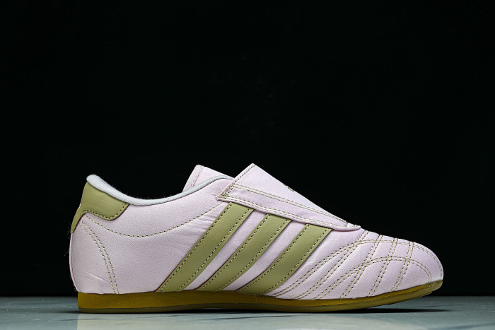 JQ8209 TAEKWONDO CLEAR PINK/MAGIC BEIGE/GUM