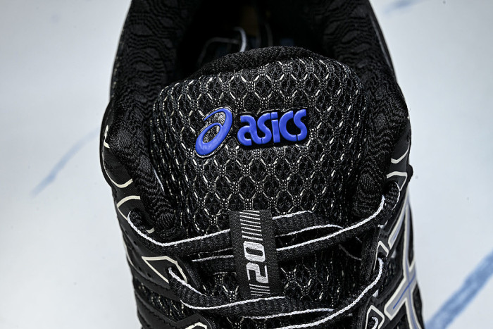 1203A388-001 GEL-KAYANO 20 BLACK/PURE SILVER