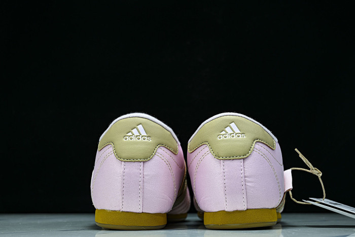 JQ8209 TAEKWONDO CLEAR PINK/MAGIC BEIGE/GUM