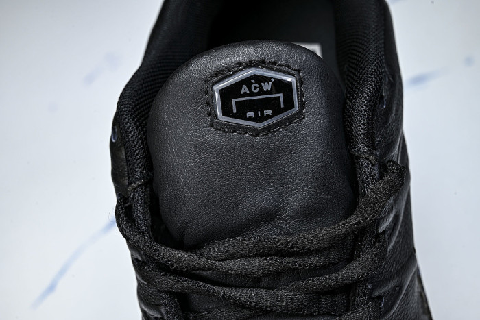 FD7855-001 AIR MAX PLUS BLACK/OFF NOIR/LIGHT IRON ORE/OBSIDIAN/COOL GREY/IRON GREY
