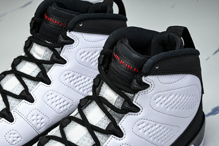 IX6179-100 JORDAN 9 RETRO WHITE/TRUE RED/BLACK
