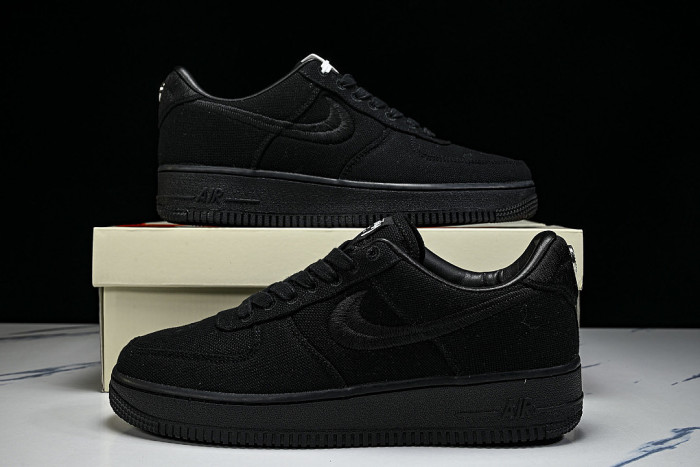 CZ9084-001 AIR FORCE 1 07 LOW CASUAL SNEAKERS BLACK/BLACK/BLACK
