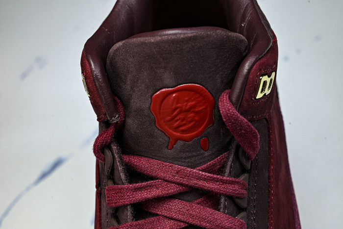 IO7744-600 JORDAN 3 RETRO PRM TEAM RED/METALLIC GOLD/BURGUNDY CRUSH/COCONUT MILK/MAUVE/GYM RED