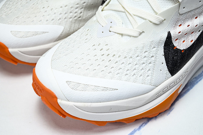 HV8113-103 ZOOMX ACG ZEGAMA SUMMIT WHITE/PHANTOM/SAFETY ORANGE/BLACK