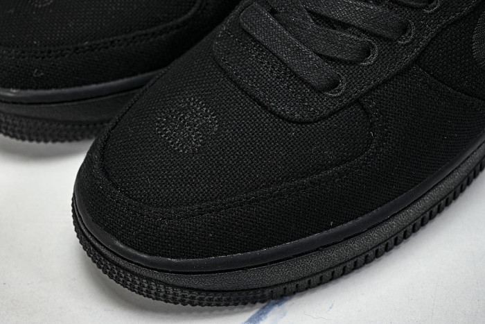 CZ9084-001 AIR FORCE 1 07 LOW CASUAL SNEAKERS BLACK/BLACK/BLACK