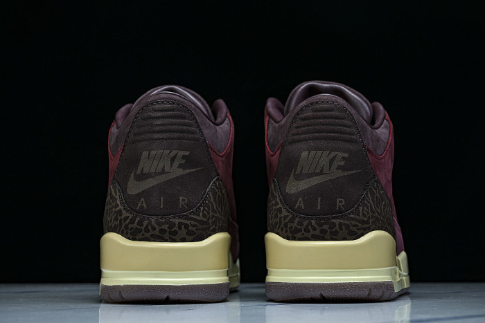 IO7744-600 JORDAN 3 RETRO PRM TEAM RED/METALLIC GOLD/BURGUNDY CRUSH/COCONUT MILK/MAUVE/GYM RED