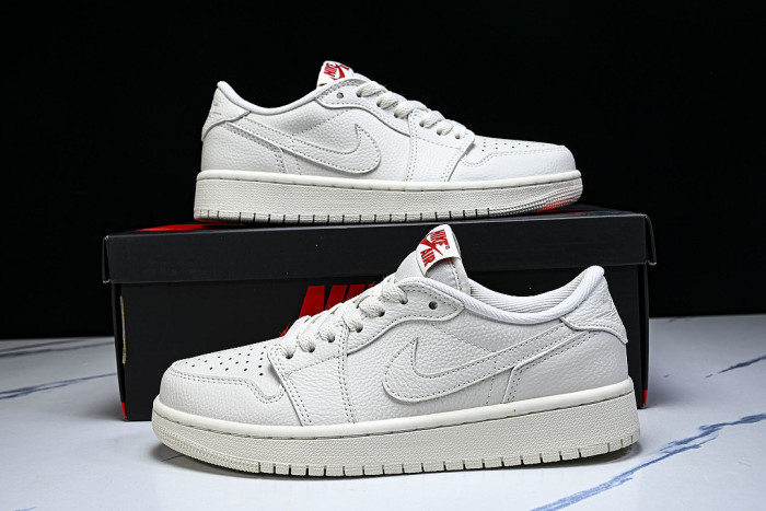 HQ6998-100 JORDAN 1 RETRO LOW OG SAIL/SAIL/UNIVERSITY RED