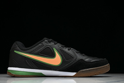 IB8509-001 GATO BLACK/WHITE/GUM DARK BROWN/VARSITY MAIZE
