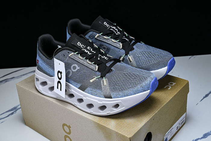 3MD30093125 ON RUNNING CLOUDECLIPSE NIAGARA/IVORY
