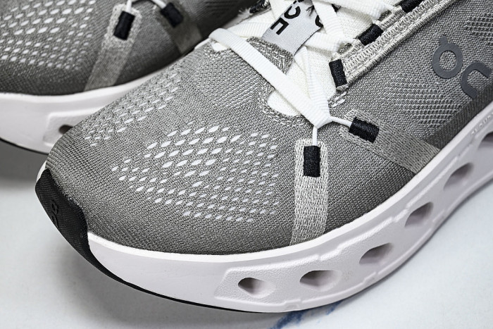 3MD30092547 ON RUNNING CLOUDECLIPSE ALLOY/WHITE