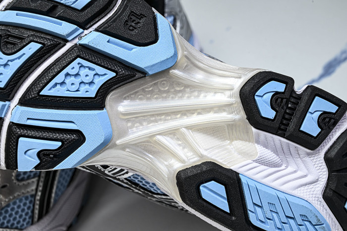 1203A537-400 GEL KAYANO 14 ARCTIC SKY/PURE SILVER