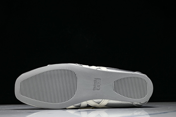 1182A754-020 GYMNARINA SILVER/CREAM