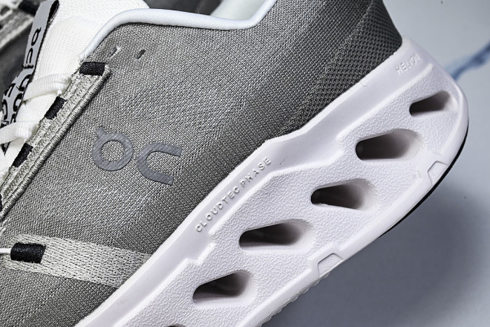 3MD30092547 ON RUNNING CLOUDECLIPSE ALLOY/WHITE