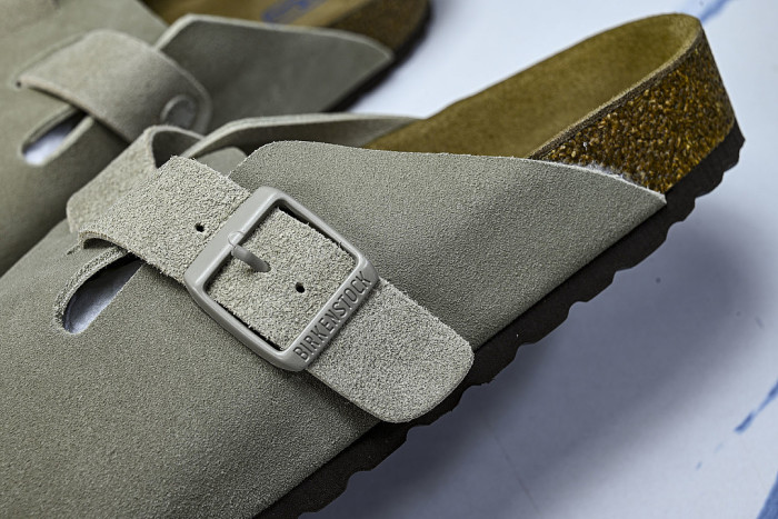 BOSTON SOFT FOOTBED HALF-SLIP-ON SANDALS KHAKI/KHAKI/KHAKI