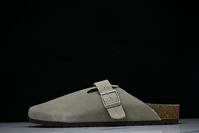 BOSTON SOFT FOOTBED HALF-SLIP-ON SANDALS KHAKI/KHAKI/KHAKI