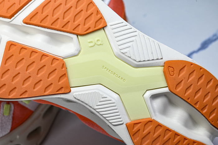 3MD30090914 ON RUNNING CLOUDECLIPSE FLAME/IVORY