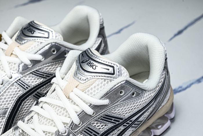 1203A537-110 GEL-KAYANO 14 WHITE/GRAPHITE GREY