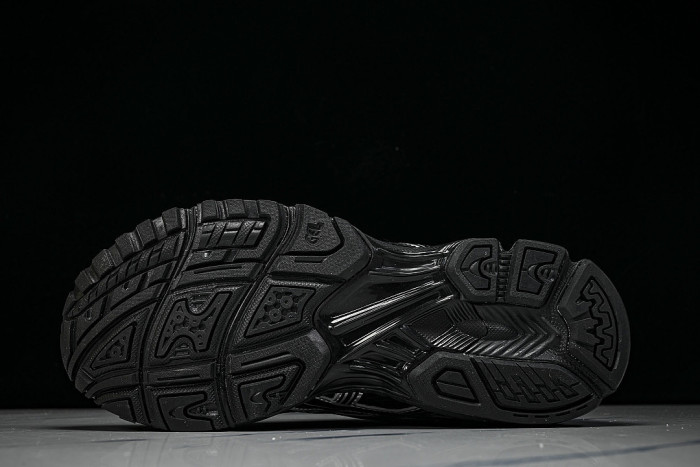 1201A019-006 GEL-KAYANO 14 BLACK/PURE SILVER