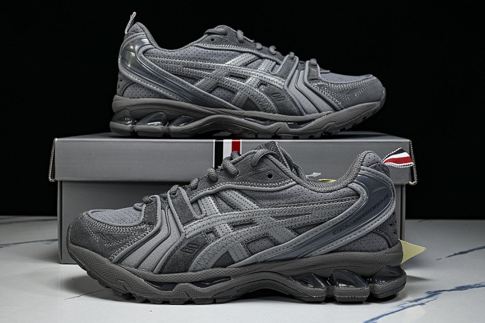 1203B110-020 GEL-KAYANO 14 GREY/GREY