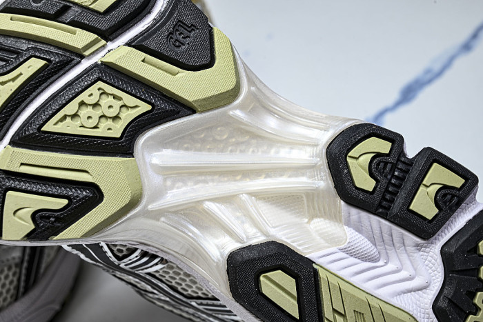1203A537-200 GEL KAYANO 14 SPORTY AND CASUAL BREATHABLE RUNNING SHOES GOLDEN/WHITE