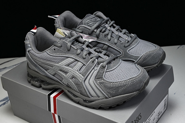 1203B110-020 GEL-KAYANO 14 GREY/GREY