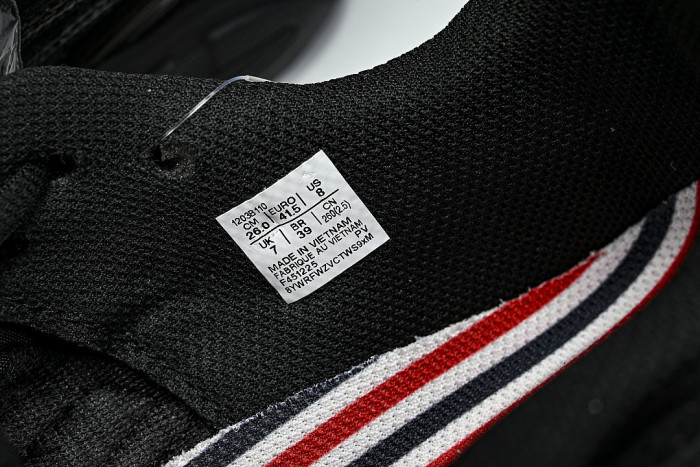 1203B110-001 GEL-KAYANO 14 BLACK/BLACK