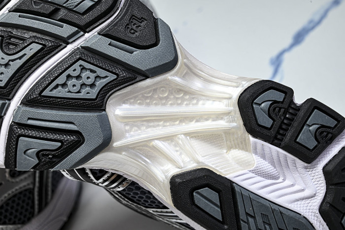 1203A537-020 GEL-KAYANO 14 METROPOLIS/JASPER GREEN