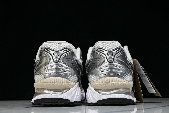 1203A537-110 GEL-KAYANO 14 WHITE/GRAPHITE GREY
