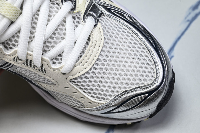 1202A056-109 GEL-KAYANO 14 WHITE/MIDNIGHT