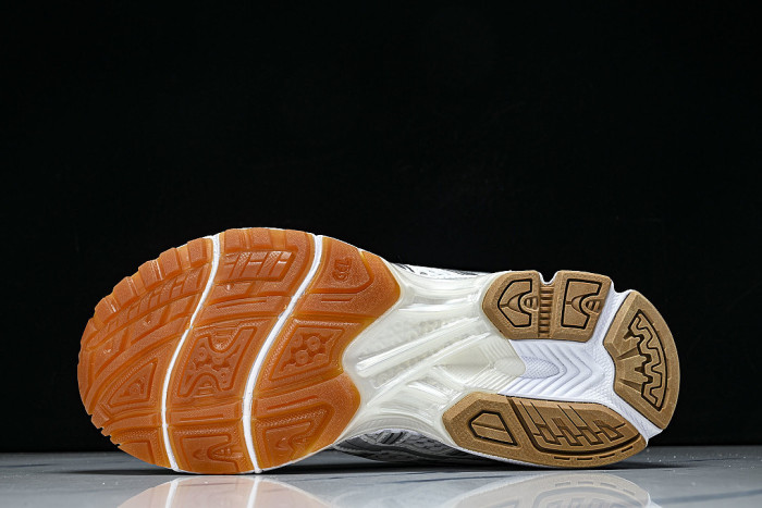 1203A727-100 GEL-KAYANO 14 WHITE/PURE SILVER
