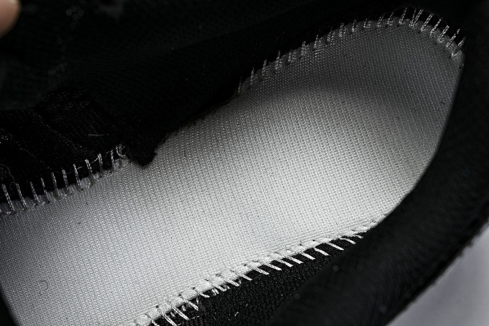1201A019-006 GEL-KAYANO 14 BLACK/PURE SILVER