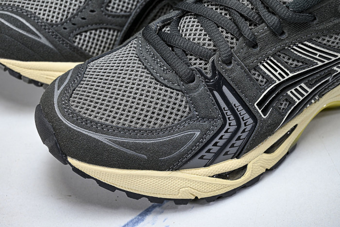 1203A540-020 GEL-KAYANO 14 CLAY GREY/BLACK