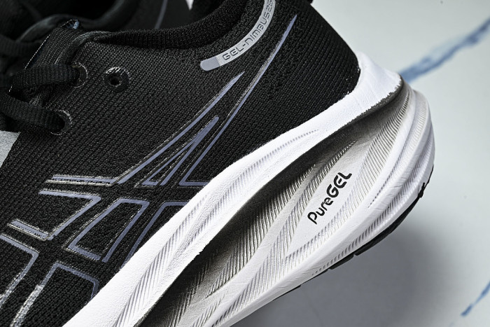 1011B794-001 GEL-NIMBUS 26 BLACK/GRAPHITE GREY