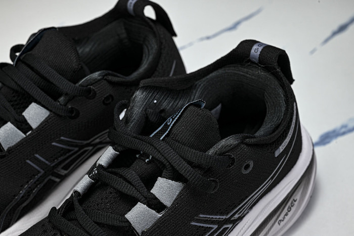 1011B794-001 GEL-NIMBUS 26 BLACK/GRAPHITE GREY