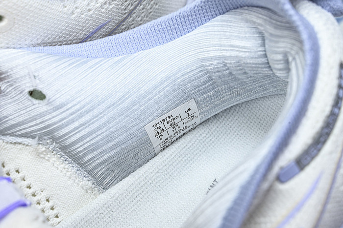 1012B601-100 GEL-NIMBUS 26 WHITE/FRESH AIR