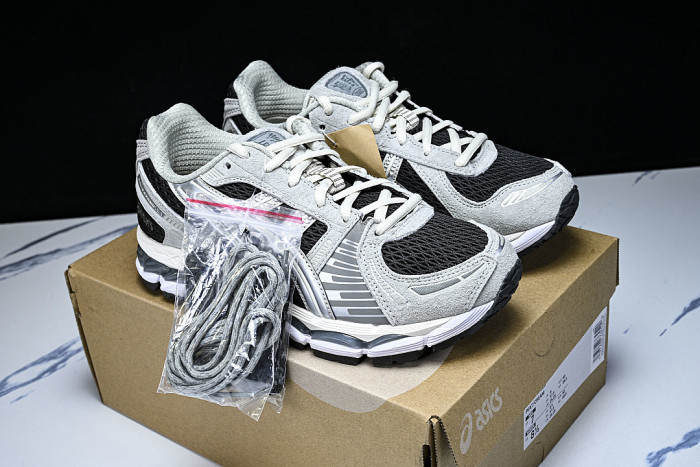 1203A846-020 GEL-KAYANO 12.1 PEAT/CREAM