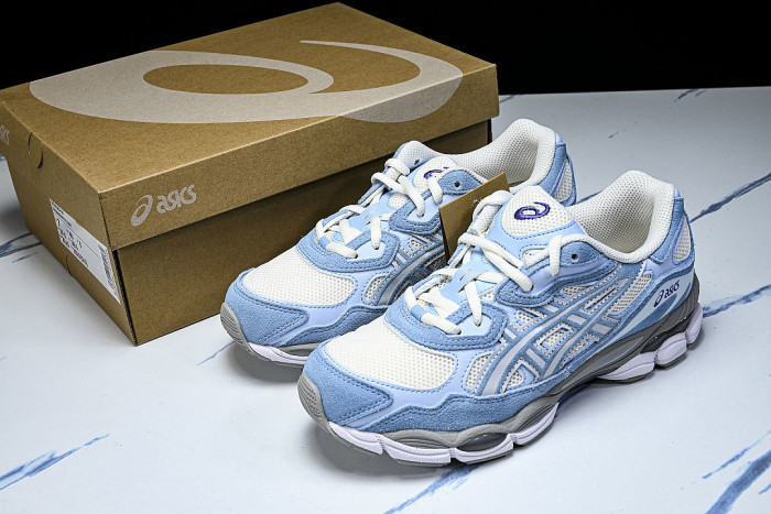 1203A383-107 GEL-NYC CREAM/ARCTIC SKY