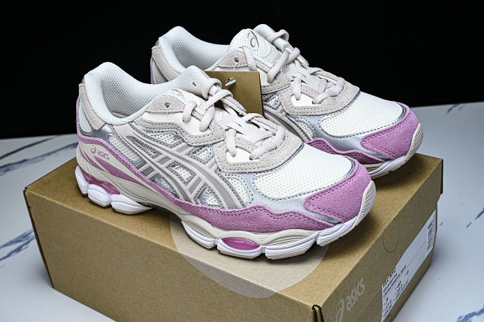 1203A383-104 GEL-NYC CREAM/MINERAL BEIGE