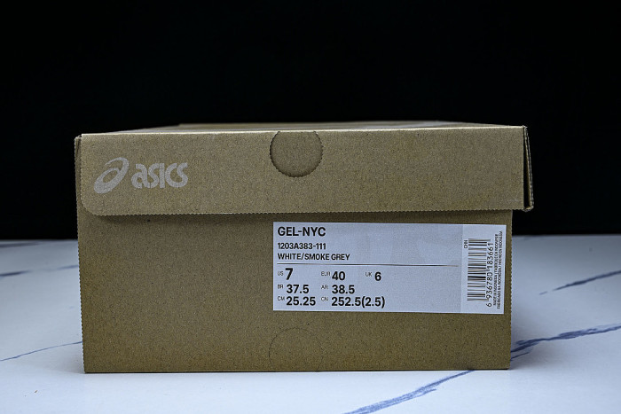 1203A383-111 GEL-NYC WHITE/SMOKE GREY