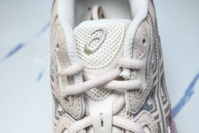 1203A383-104 GEL-NYC CREAM/MINERAL BEIGE