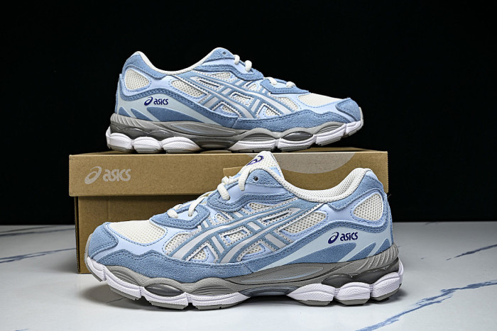 1203A383-107 GEL-NYC CREAM/ARCTIC SKY