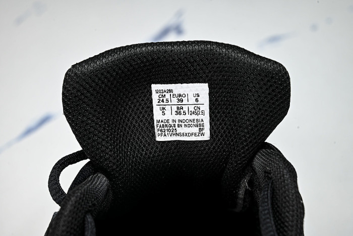 1203A280-003 GEL-NYC BLACK/BLACK