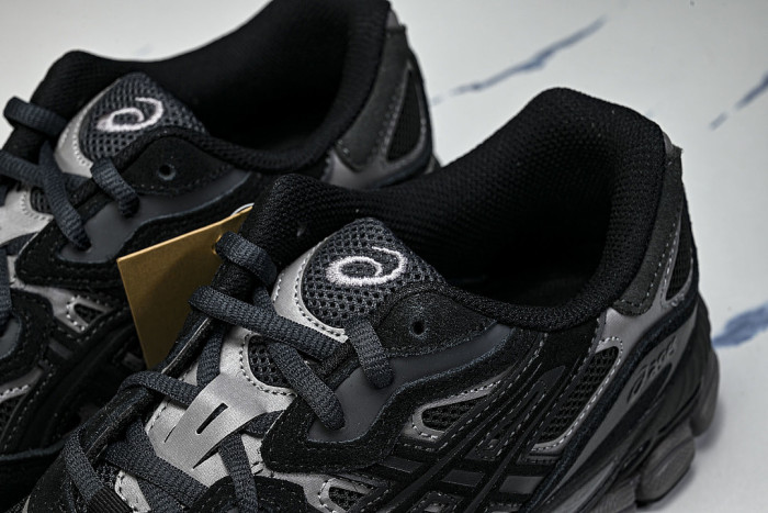1201A789-020 GEL-NYC GRAPHITE GREY/BLACK