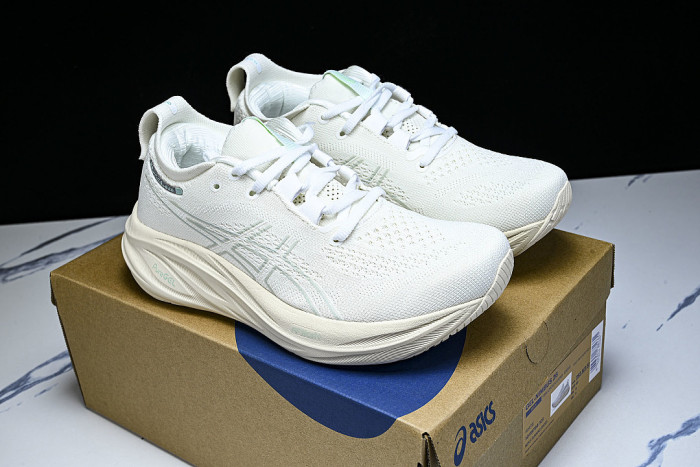 1011B794-101 GEL-NIMBUS 26 WHITE/WHITE