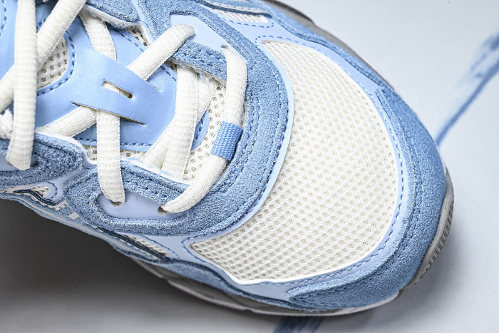1203A383-107 GEL-NYC CREAM/ARCTIC SKY