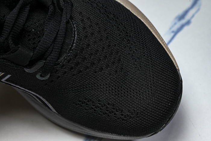1011B922-001 GEL-NIMBUS 26 PLATINUM BLACK/CHAMPAGNE