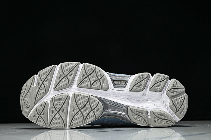 1203A383-107 GEL-NYC CREAM/ARCTIC SKY