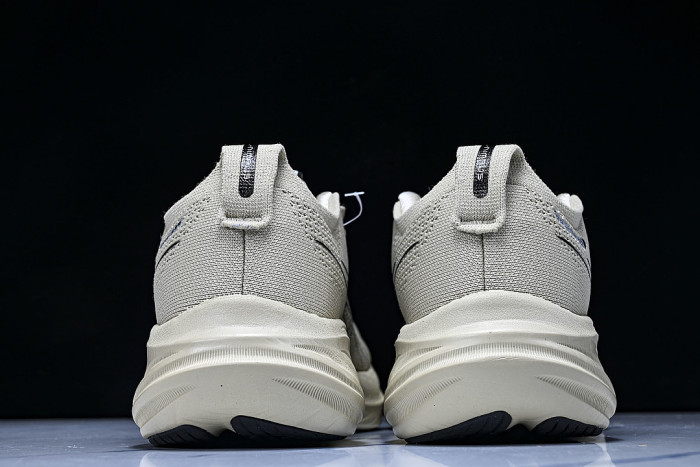 1011B794-021 GEL-NIMBUS 26 FEATHER GREY/BLACK
